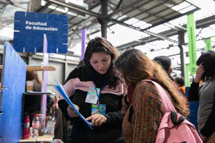 Solo 3 de cada 10 jóvenes de entre 18 y 24 años acceden a la educación superior