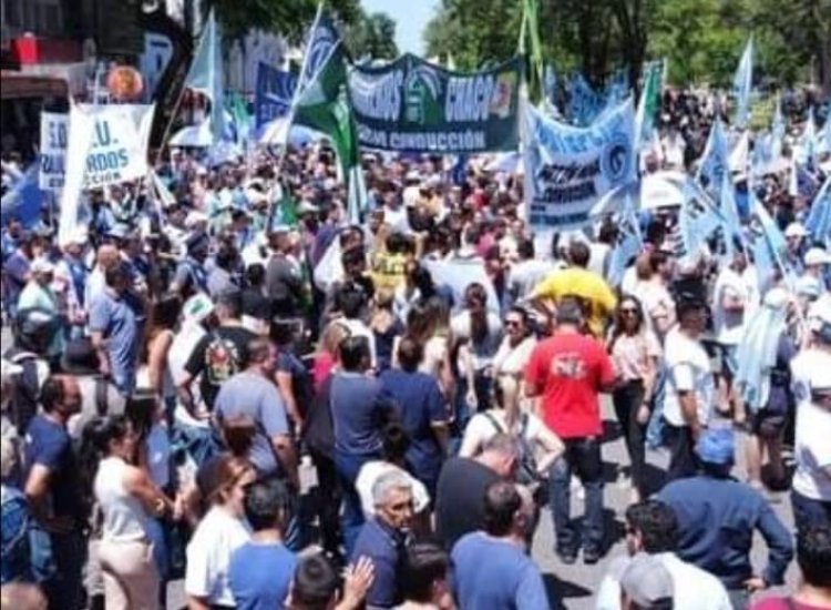 La CGT define un nuevo plan de lucha sin paro a la vista