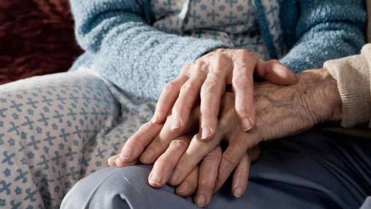 No es a los 60: a qué edad una persona es considerada “vieja”, según la ciencia