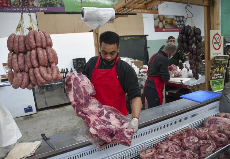 El precio minorista de la carne subió 2,5% en enero y registró una suba internual del 54,8%