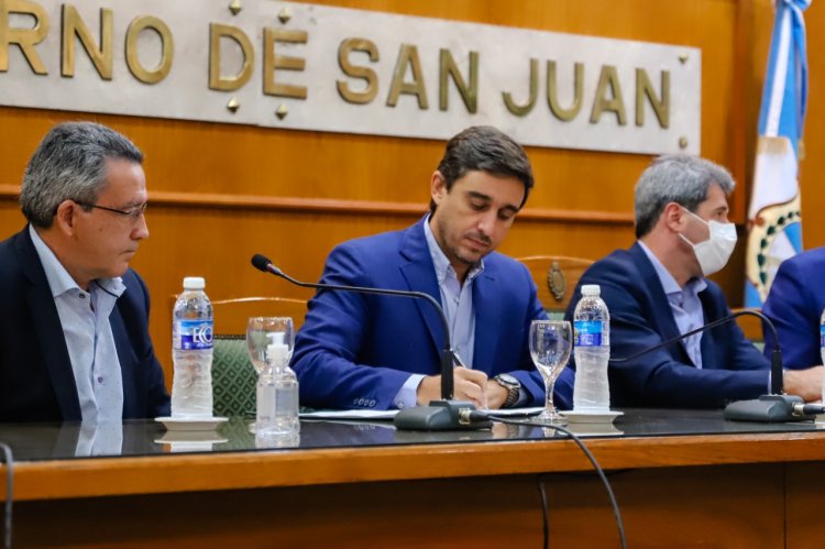 Histórica repavimentación de avenidas Libertador, Central y Córdoba