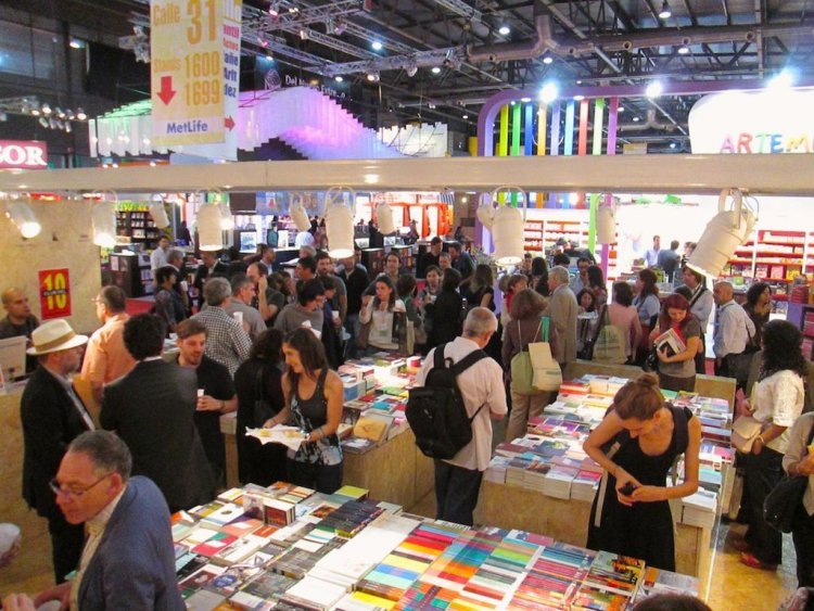 La Feria Internacional del Libro 2022 abre sus puertas a plena presencialidad
