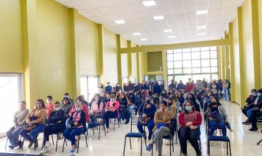 San Martin comenzó a entregar becas de fotocopias a estudiantes