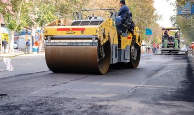 Capital comenzó el asfaltado final de Avenida Central