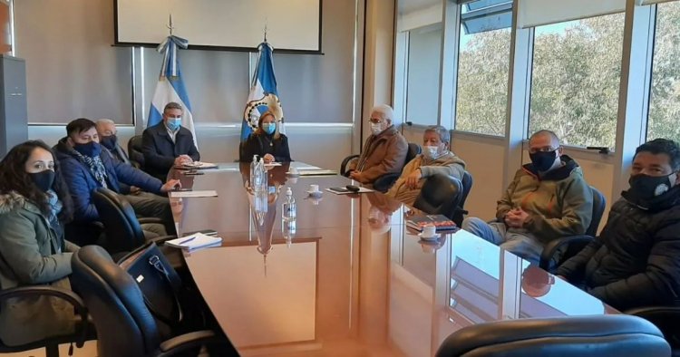 Comenzó la revisión salarial de estatales no docentes