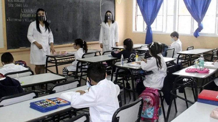 Las pruebas Aprender muestran la necesidad de sumar más días y horas de clase