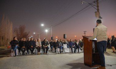 La calle Necochea estrena iluminación LED en su primera etapa