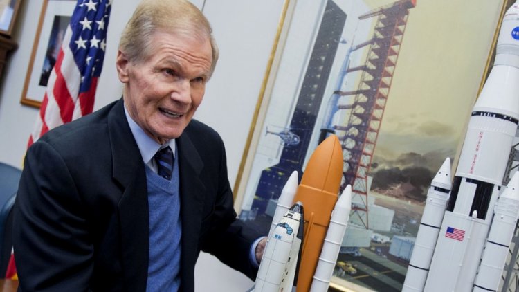 El director de la NASA aseguró que China se quiere quedar con la Luna