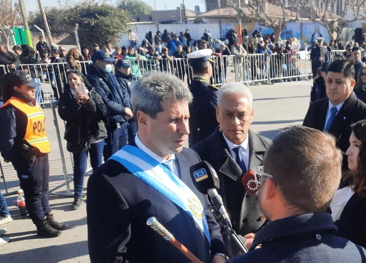 Uñac  en el día de la independencia pidió priorizar los objetivos generales