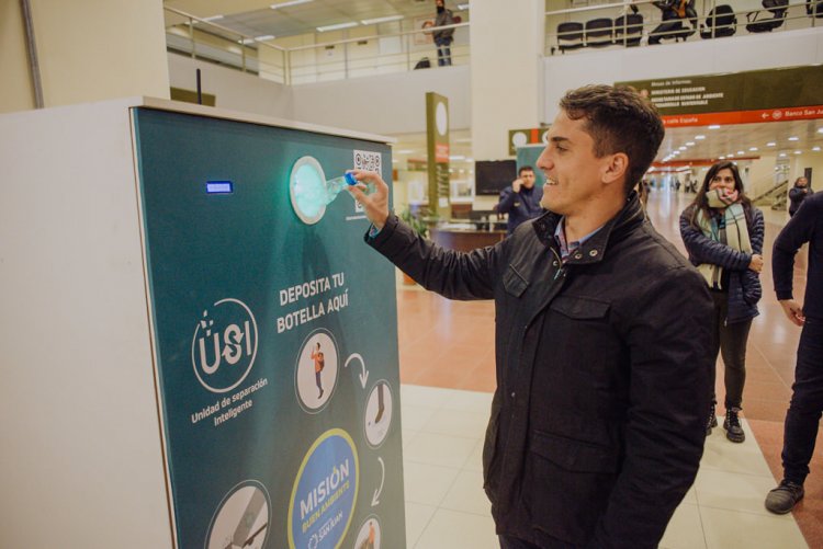 Comenzó a funcionar el primer contenedor de residuos inteligente