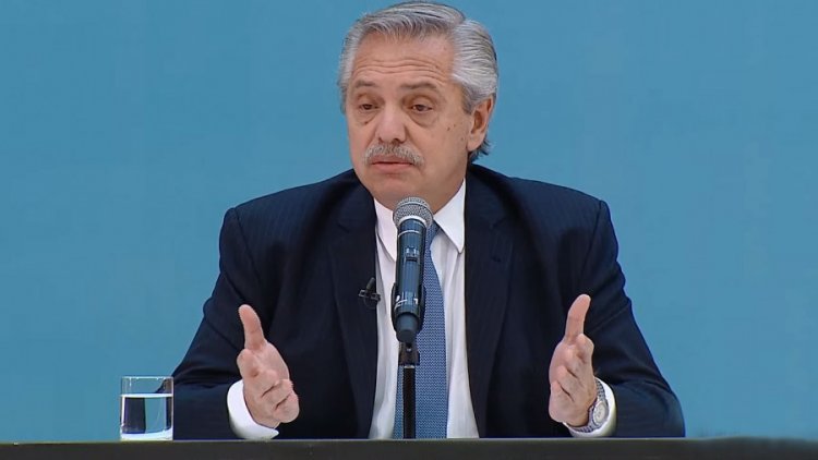 Fernández aseguró que no se va a devaluar porque eso "es empobrecer a la gente"