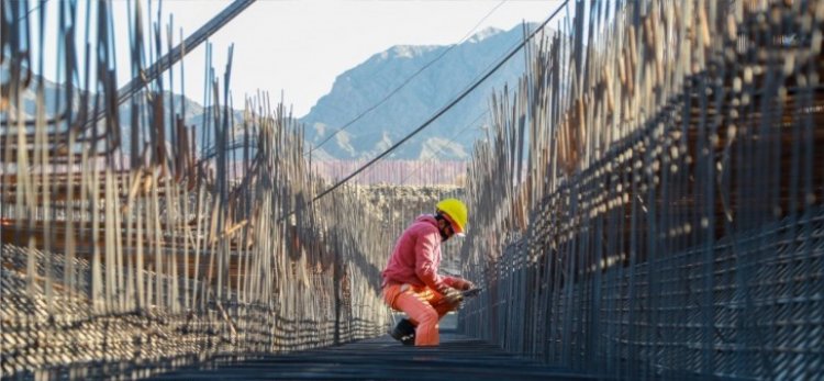 Obras de saneamiento y agua potable para seis departamentos