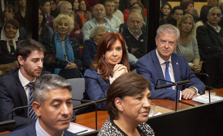 Cristina Kirchner enfrenta la penúltima audiencia de alegatos