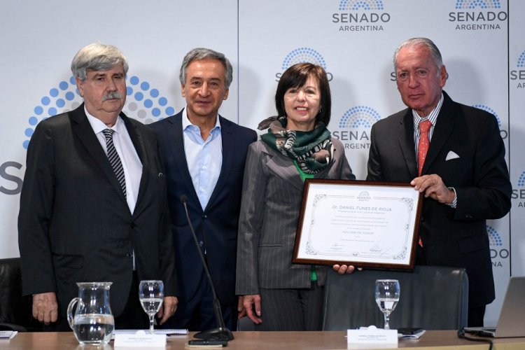 En el Senado la UIA presentó su “Libro Blanco” con más de 100 propuestas