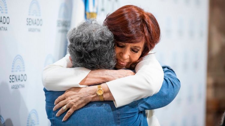 "Estoy viva por Dios y la Virgen", dijo Cristina Fernández