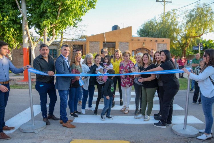 El Barrio Ampe 20 de Junio estrena su plaza   