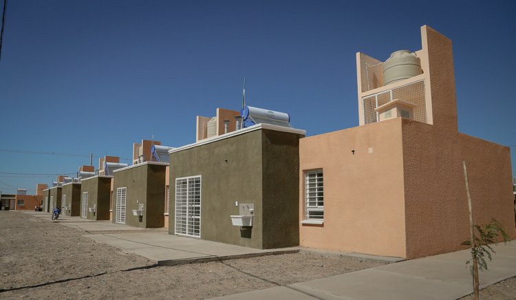 Entregaron 72 viviendas en Chimbas