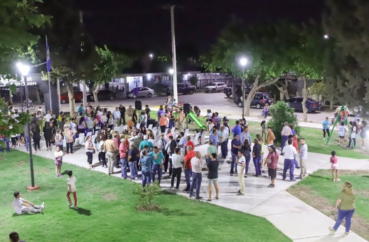 B° Misiones con  luz LED y obras en plaza Juan Pablo II