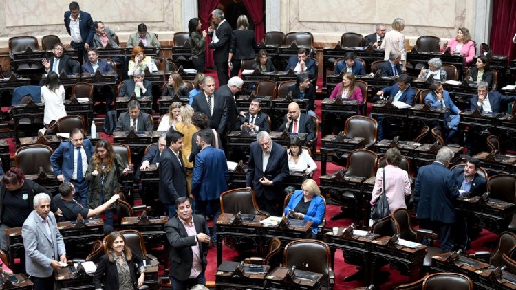 Por enfrentamiento entre el FdT y JxC paraliza la actividad de la Cámara de Diputados
