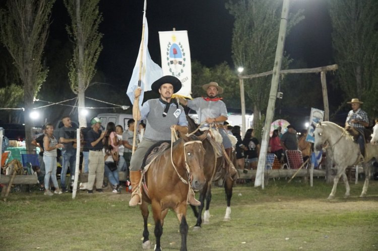 Con gran concurrencia se realizó la Fiesta de la Tradición en Uñlum