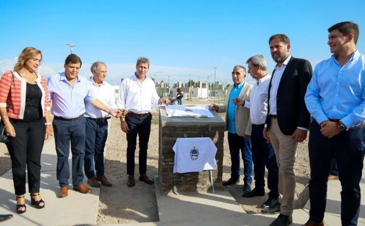 Entregaron un barrio de 171 viviendas con ciclovias en Rivadavia