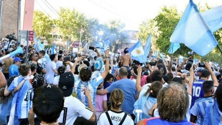 Las celebraciones terminaron con más de 80 detenidos