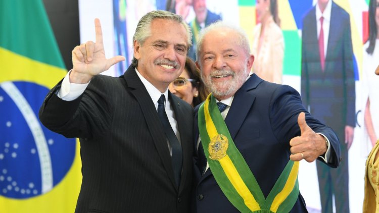 Fernández dijo que Lula enfrenta un "intento de golpe"