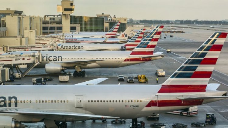 En EEUU una falla de sistema hizo aterrizar de emergencia a cientos de aviones