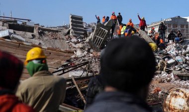 Sigue la búsqueda de sobrevivientes en Turquía y Siria