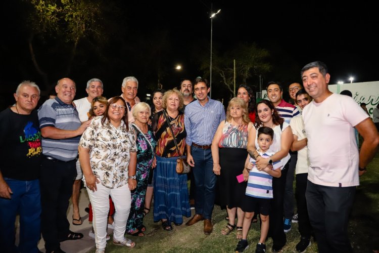 Baistrocchi inauguró plaza y obras en Barrio Cabot