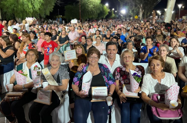En San Martín homenajearon a más de 2000 mujeres