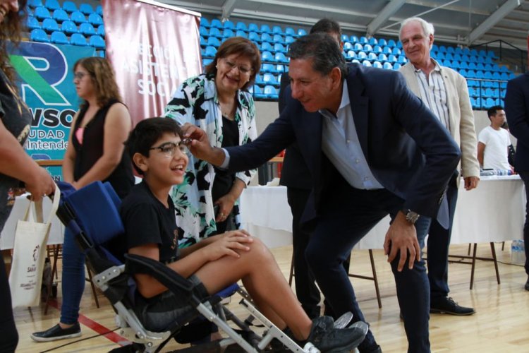 Entregaron  2.400 anteojos en Rawson