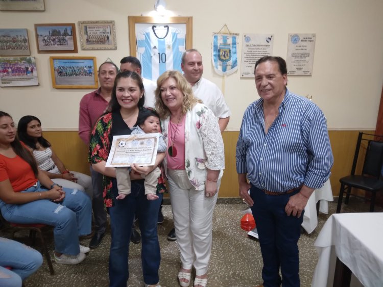 Primera escuela de fútbol femenino infantil en Albardón