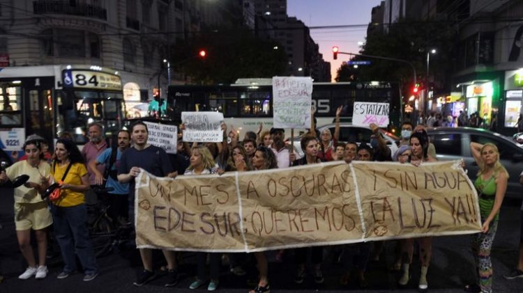 Más de 50.000 usuarios siguen sin luz en CABA