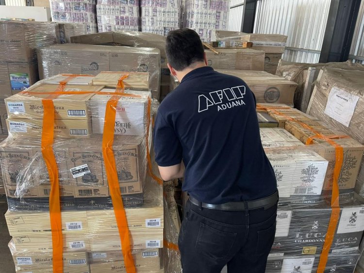 Aduana incautó 9.000 botellas de etiquetas premium