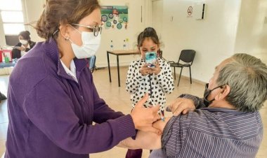 Operativos de vacunación en diferentes zonas sanitarias de la provincia
