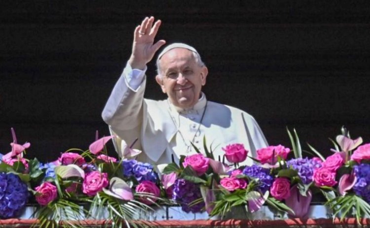El papa Francisco encabezó la misa del Domingo de Ramos tras ser dado de alta