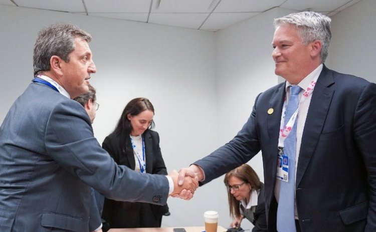 Massa se reunió en Washington con autoridades del FMI