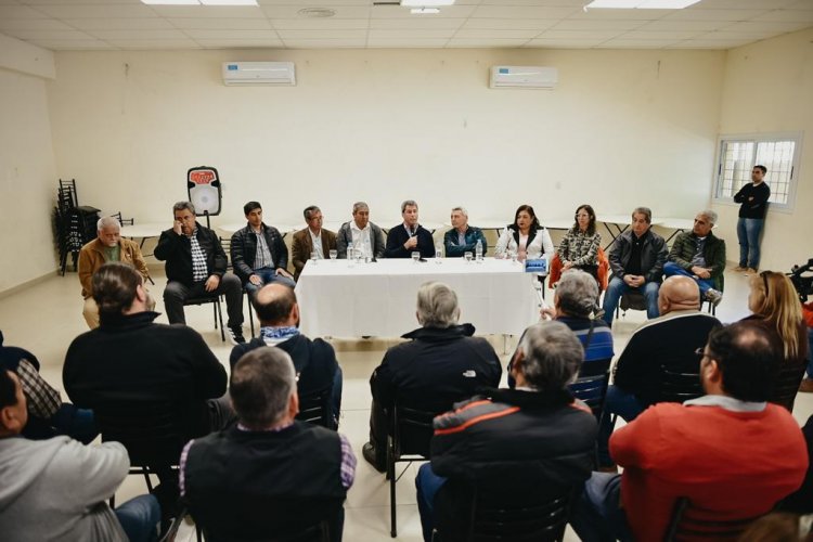 Uñac en Calingasta: “Queremos que Los Azules sea generador de empleo para los calingastinos”