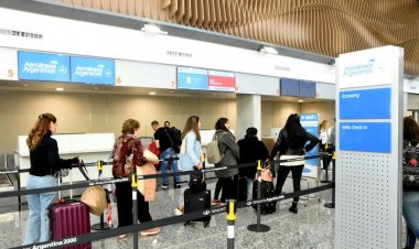 Comenzó a operar el renovado aeropuerto Domingo F. Sarmiento