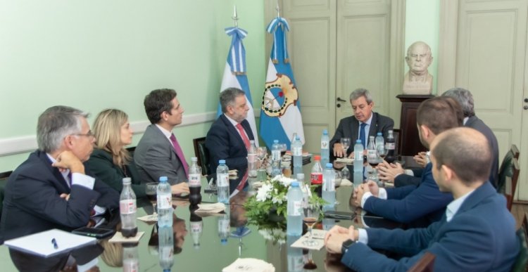 El vicegobernador Gattoni con miembros de la líder mundial minera BHP