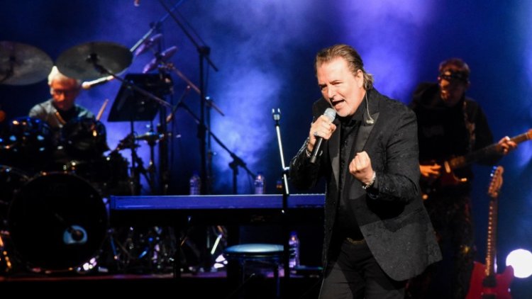 Miguel Mateos sinfónico: la vuelta del gran cantante argentino a San Juan