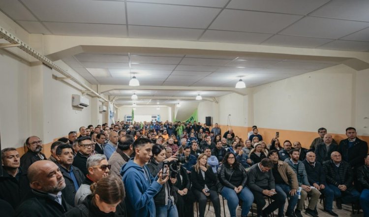 Rubén Uñac recibió el apoyo de la CGT completa