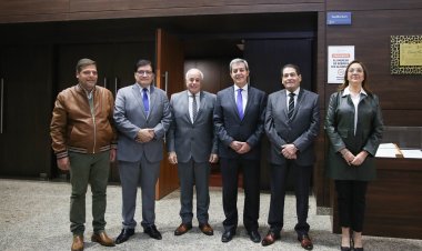 Presentación en la Legislatura de libro de Marcelo Lima