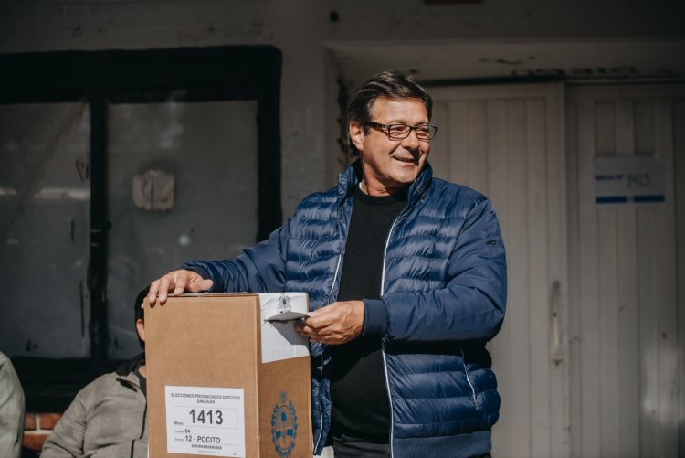 Sergio Uñac votó en Pocito: “Esta será una jornada histórica en la provincia”
