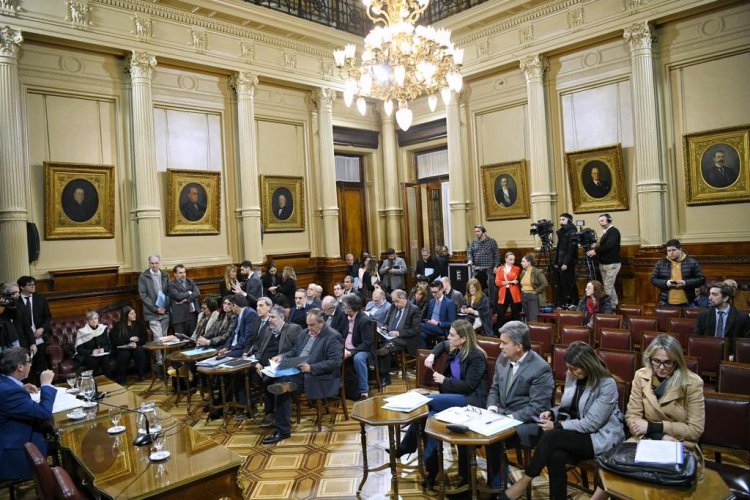 Rubén Uñac comienza un nuevo período como presidente de la comisión de Minería, Energía y Combustibles del Senado