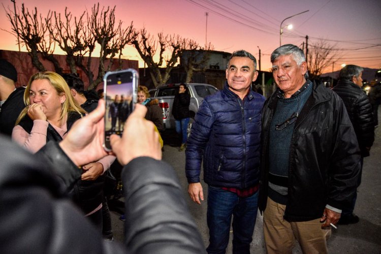 La querida Villa Ariza I y II estrenan la iluminación LED