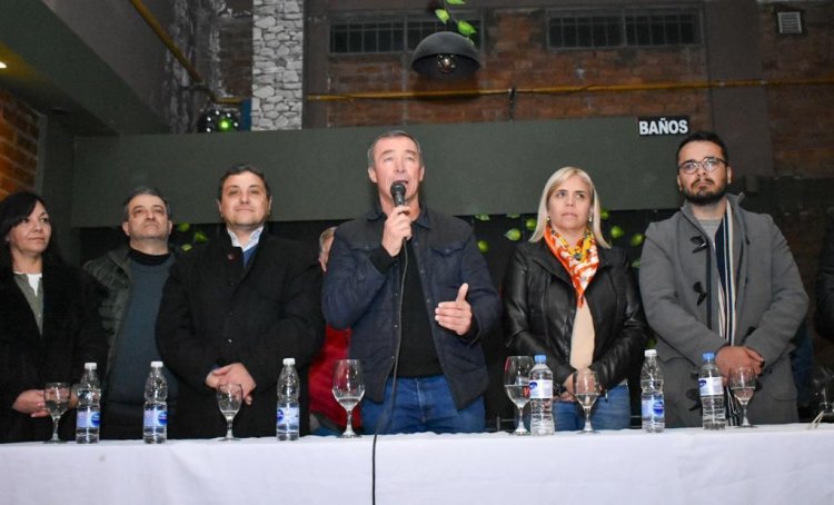 Emilio Achem y Nancy Picón en Caucete: Orrego necesita representantes en el Congreso