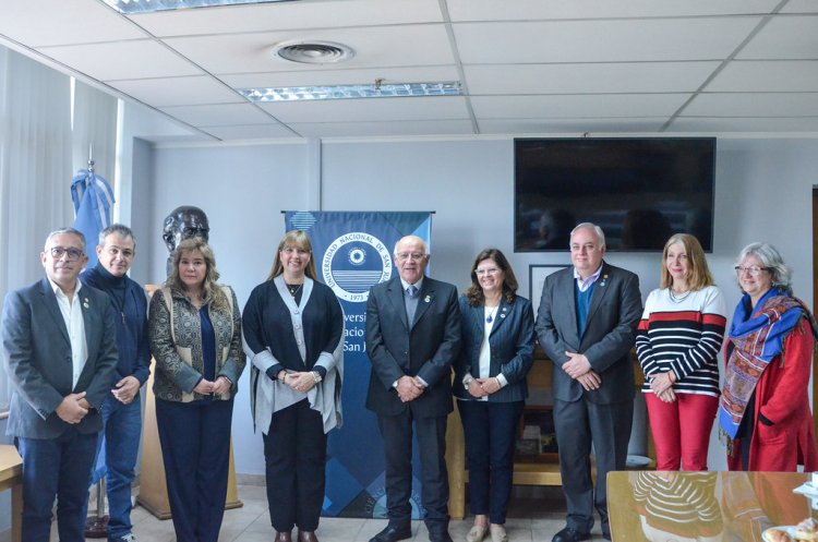 Salud y la UNSJ articulan acciones para crear la carrera de Medicina