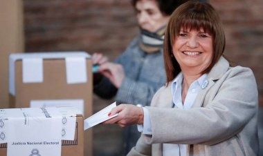 Votó Bullrich, con demoras por problemas técnicos